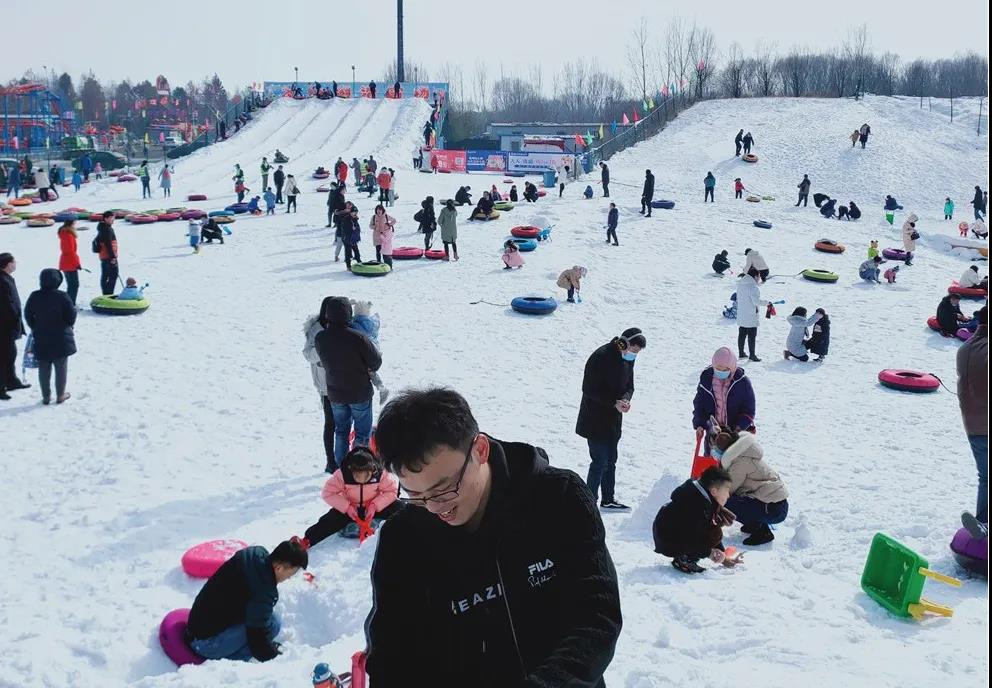 冬日滑雪 | 家門口的(de)滑雪樂(yuè)園來咯，太白湖滑雪場帶你感受冰雪魅力